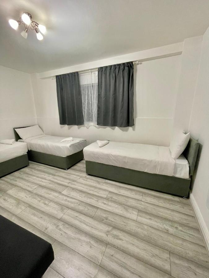 Comfortable - Cosy - Budget Studios In City Center Londres Exterior foto