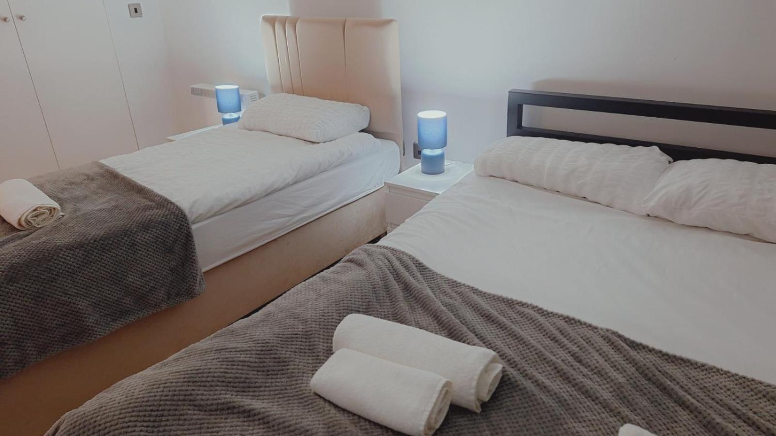 Comfortable - Cosy - Budget Studios In City Center Londres Exterior foto