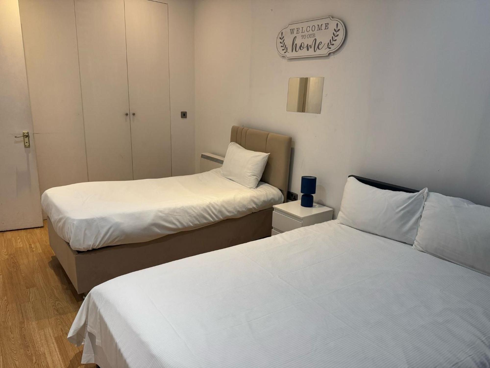 Comfortable - Cosy - Budget Studios In City Center Londres Exterior foto
